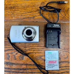 Canon PowerShot Sd880 IS 10 Megapixel Compact Camera